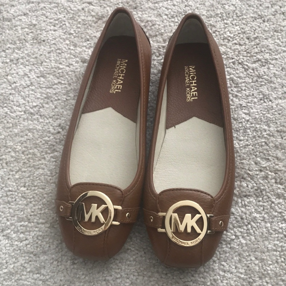 Michael Kors brown flats